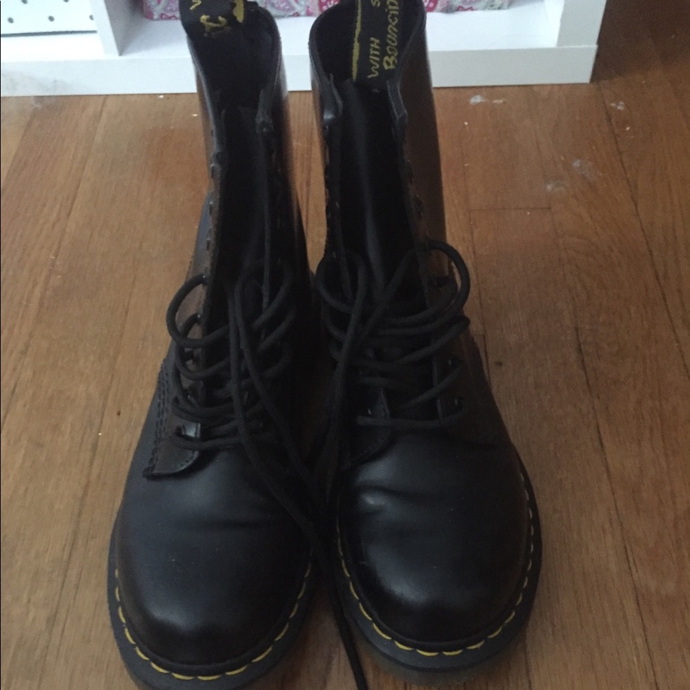 Doc Martens 1460 vegan leather 8 eye women’s boots